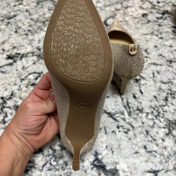Michael Kors, gold, size 7, high heels, excellent condition - Picture 3 of 6